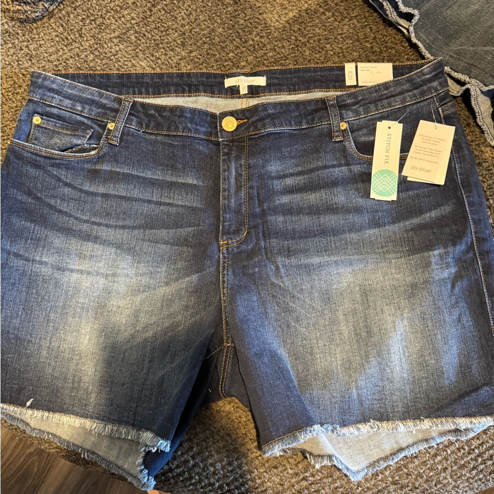 STS Blue Aubrey Mid Rise Shorts